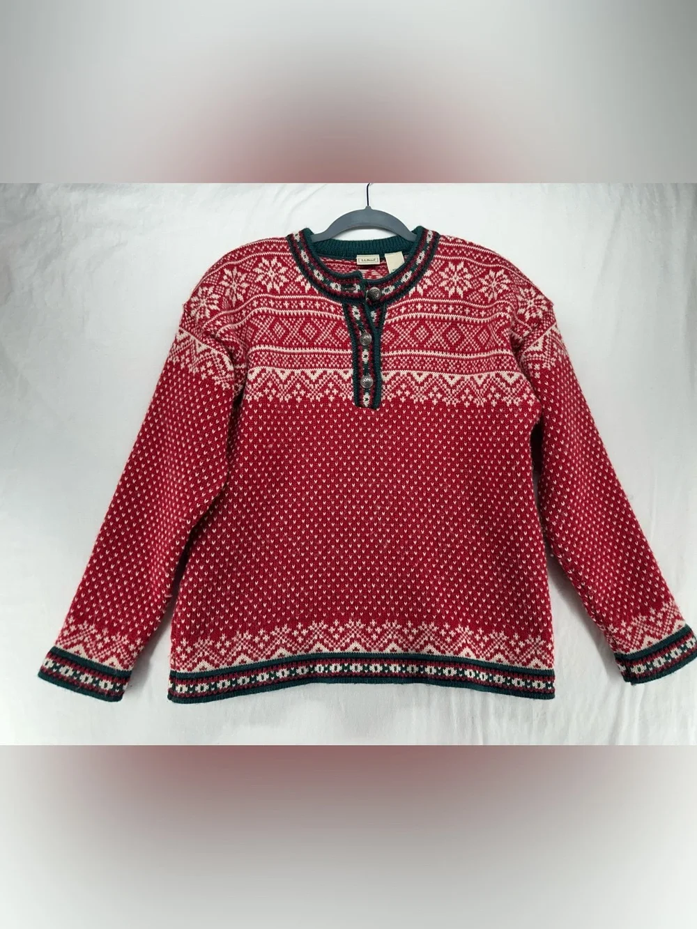 L.L. Bean Fair Isle Wool Sweater Womens Medium Red Nordic Winter Lodge Pullover - Picture 2 of 8